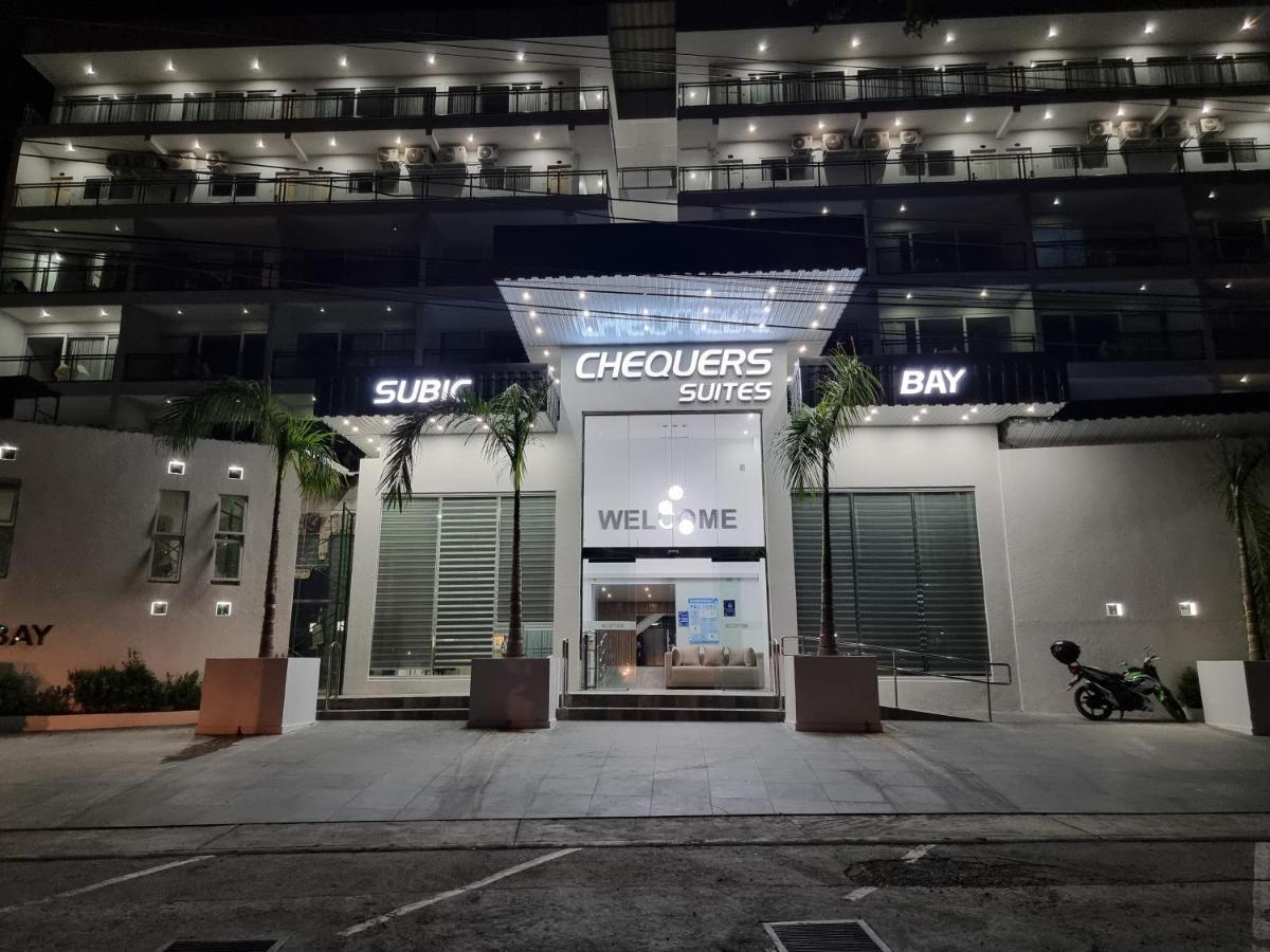 Chequers Suites Subic Bay Olongapo Exterior foto