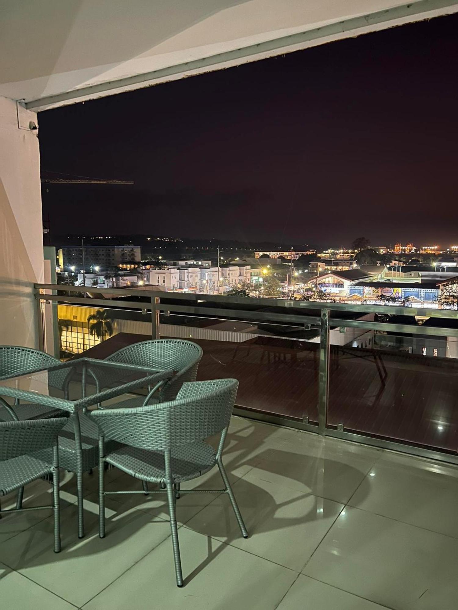 Chequers Suites Subic Bay Olongapo Exterior foto