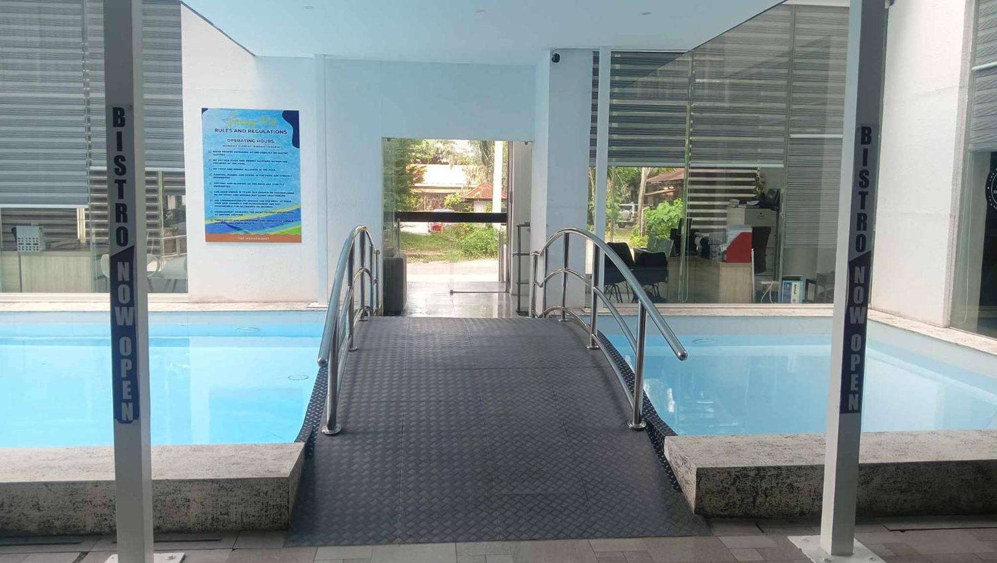 Chequers Suites Subic Bay Olongapo Exterior foto