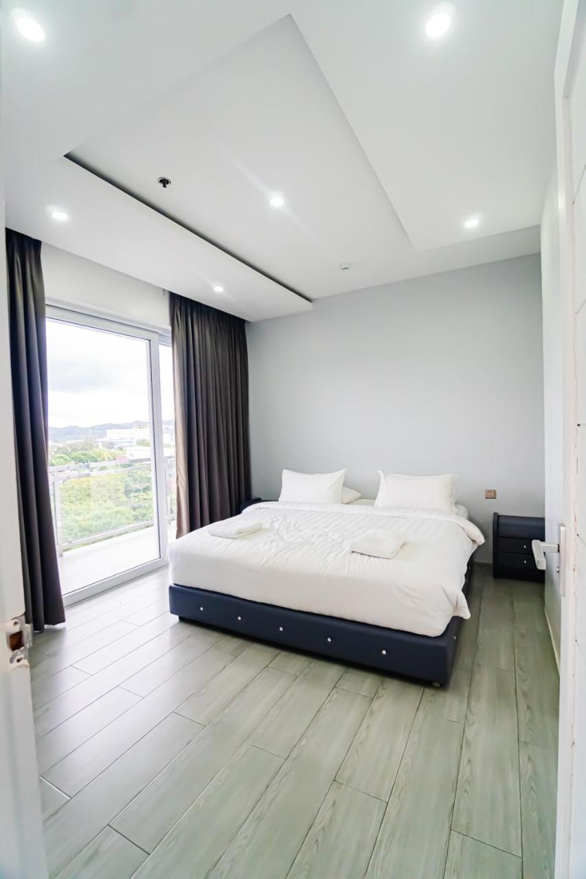 Chequers Suites Subic Bay Olongapo Exterior foto