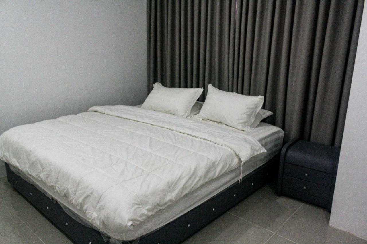 Chequers Suites Subic Bay Olongapo Exterior foto